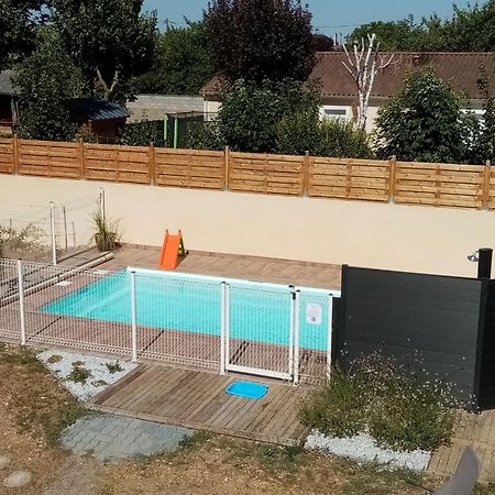 Les Tourterelles Bed & Breakfast Chabournay Екстериор снимка