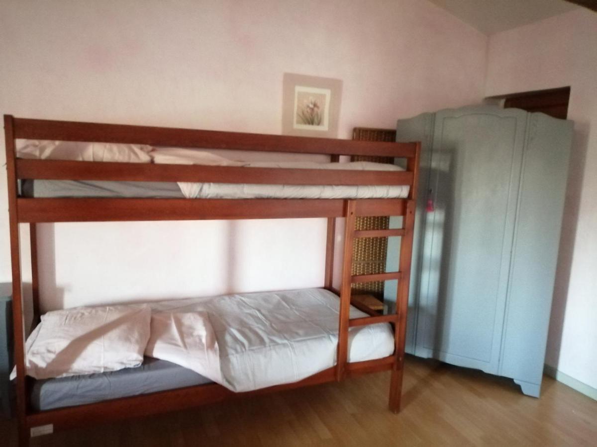 Les Tourterelles Bed & Breakfast Chabournay Екстериор снимка