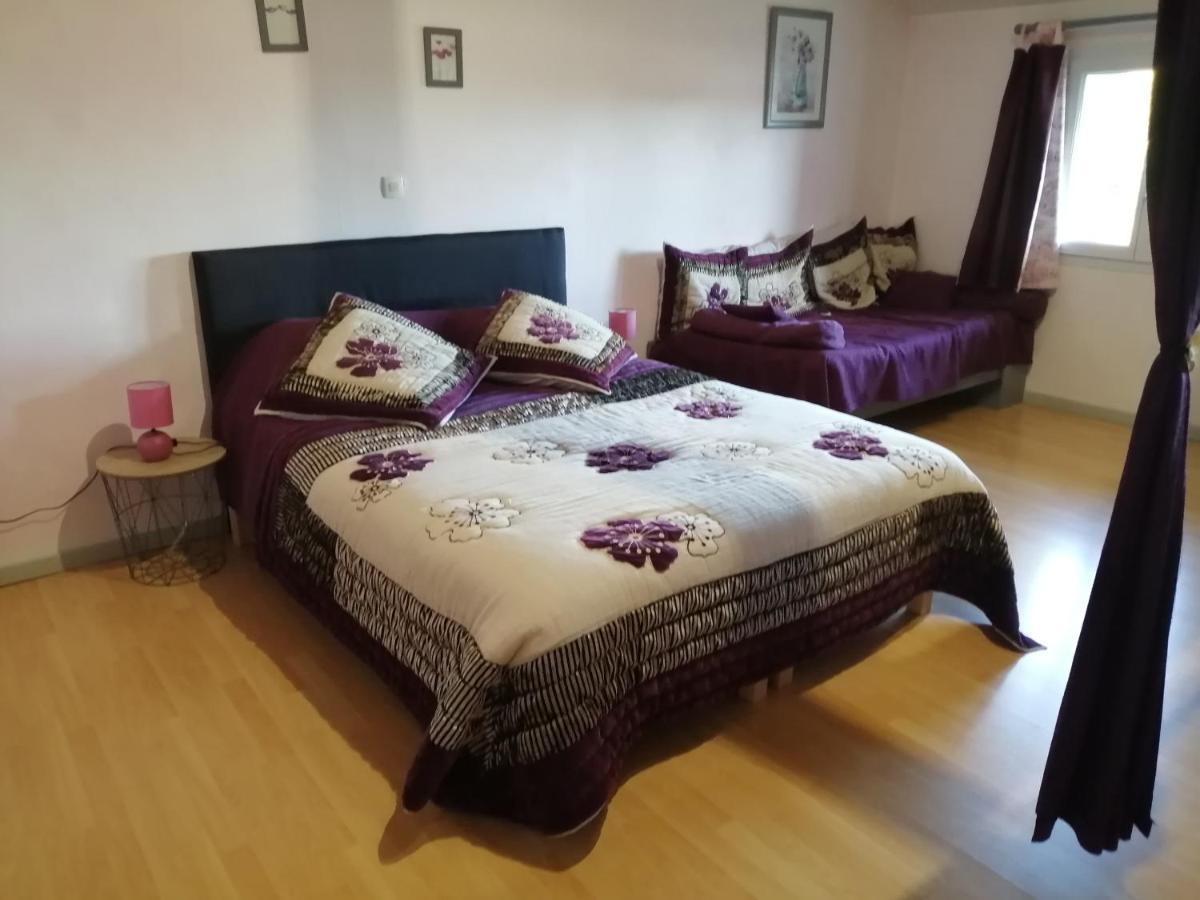 Les Tourterelles Bed & Breakfast Chabournay Екстериор снимка