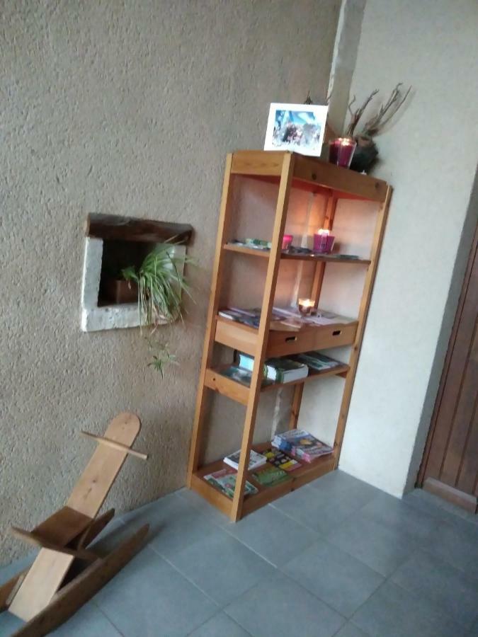 Les Tourterelles Bed & Breakfast Chabournay Екстериор снимка