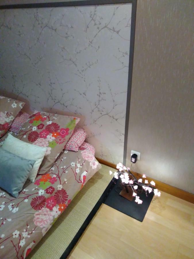 Les Tourterelles Bed & Breakfast Chabournay Екстериор снимка