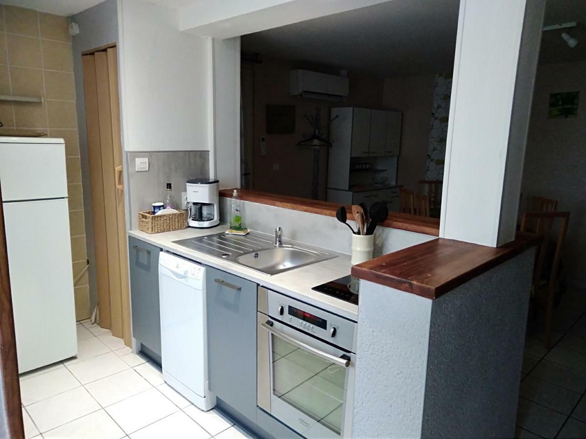 Les Tourterelles Bed & Breakfast Chabournay Екстериор снимка